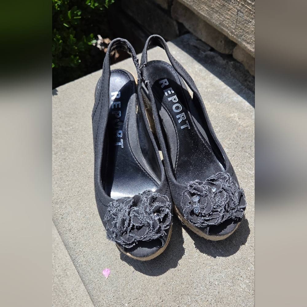 Report Women's Black Floral Espadrille Shoes